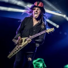 POISON AT PNC BANK ARTS CENTER