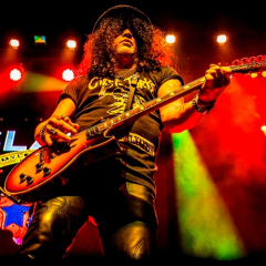 SLASH AT THE WELLMONT THEATER
