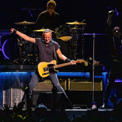 BRUCE SPRINGSTEEN AND THE E STREET BAND, 4/11/23