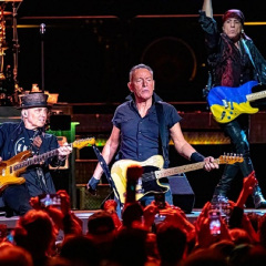 BRUCE SPRINGSTEEN AND THE E STREET BAND, 4/11/23