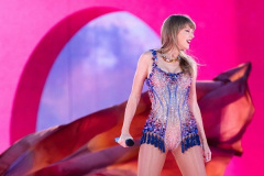 TAYLOR SWIFT
