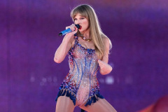 TAYLOR SWIFT