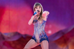 TAYLOR SWIFT