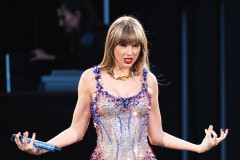 TAYLOR SWIFT