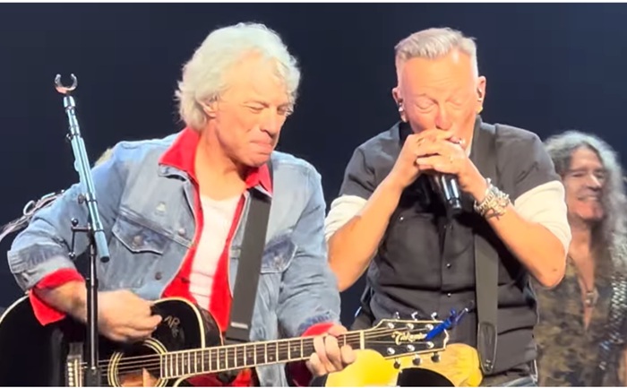 Bruce Springsteen joins Bon Jovi for two songs at Madison Square